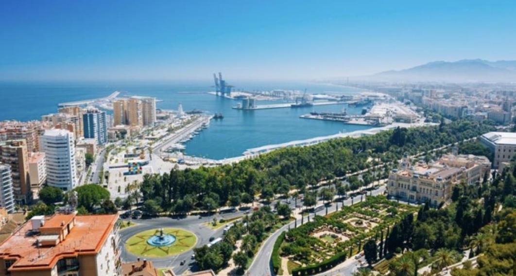 Sky Sea Holidays Malaga Turquesa Málaga Exterior foto